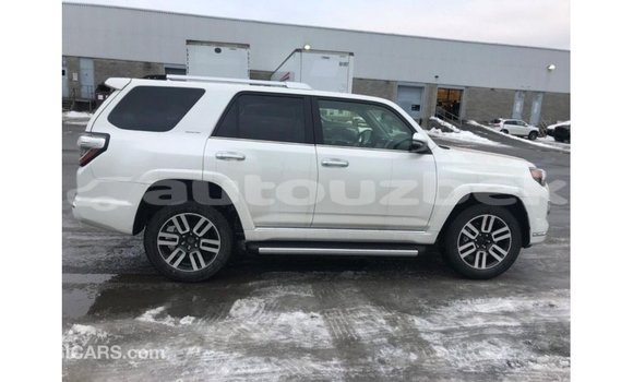 Buy Import Toyota 4Runner White Car in Import - Dubai in Andijon Buy Import Toyota 4Runner White Car in Import - Dubai in Andijon
