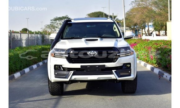 Buy Import Toyota Land Cruiser White Car in Import - Dubai in Andijon Buy Import Toyota Land Cruiser White Car in Import - Dubai in Andijon