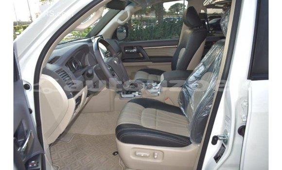 Buy Import Toyota Land Cruiser White Car in Import - Dubai in Andijon Buy Import Toyota Land Cruiser White Car in Import - Dubai in Andijon
