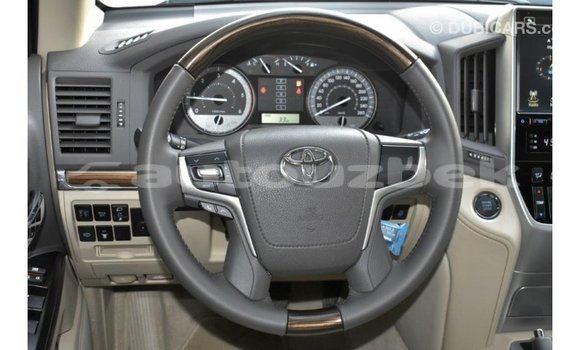 Buy Import Toyota Land Cruiser White Car in Import - Dubai in Andijon Buy Import Toyota Land Cruiser White Car in Import - Dubai in Andijon