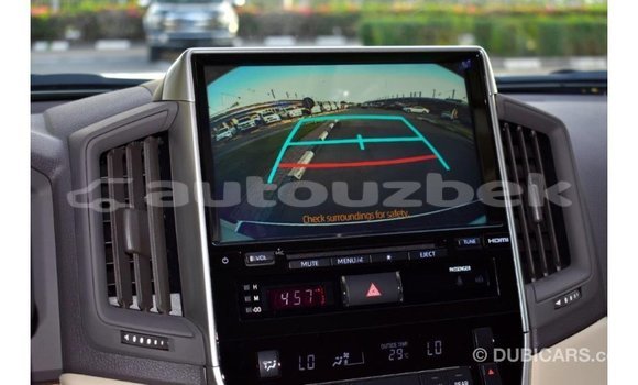 Buy Import Toyota Land Cruiser White Car in Import - Dubai in Andijon Buy Import Toyota Land Cruiser White Car in Import - Dubai in Andijon