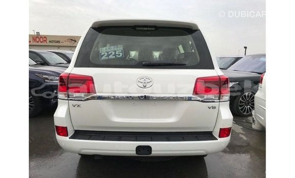 Buy Import Toyota Land Cruiser White Car in Import - Dubai in Andijon Buy Import Toyota Land Cruiser White Car in Import - Dubai in Andijon