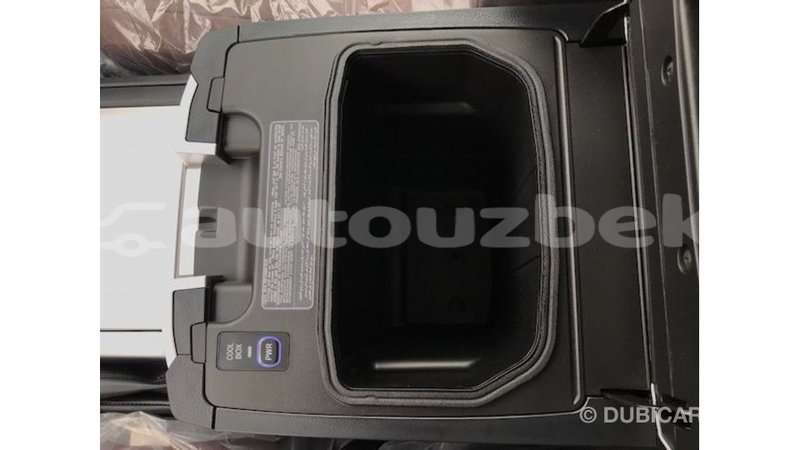 Big with watermark toyota land cruiser andijon import dubai 3220