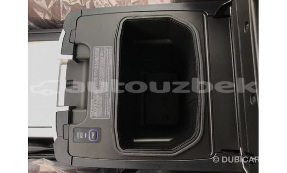 Buy Import Toyota Land Cruiser White Car in Import - Dubai in Andijon Buy Import Toyota Land Cruiser White Car in Import - Dubai in Andijon