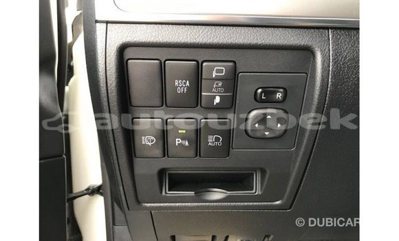 Buy Import Toyota Land Cruiser White Car in Import - Dubai in Andijon Buy Import Toyota Land Cruiser White Car in Import - Dubai in Andijon
