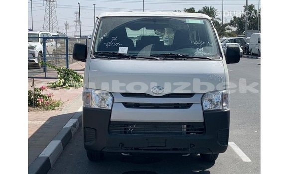 Buy Import Toyota Hiace White Car in Import - Dubai in Andijon Buy Import Toyota Hiace White Car in Import - Dubai in Andijon