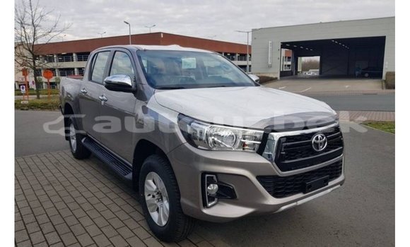 Buy Import Toyota Hilux Brown Car in Import - Dubai in Andijon Buy Import Toyota Hilux Brown Car in Import - Dubai in Andijon
