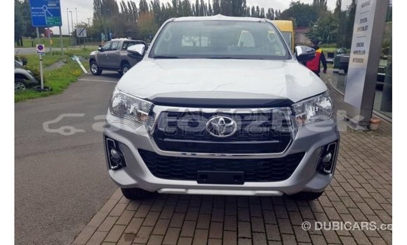 Buy Import Toyota Hilux Brown Car in Import - Dubai in Andijon Buy Import Toyota Hilux Brown Car in Import - Dubai in Andijon