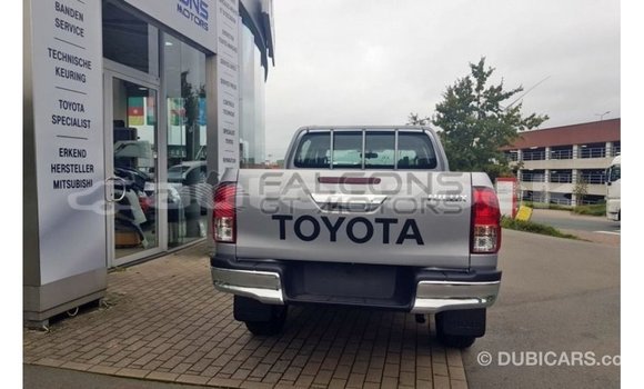 Buy Import Toyota Hilux Brown Car in Import - Dubai in Andijon Buy Import Toyota Hilux Brown Car in Import - Dubai in Andijon