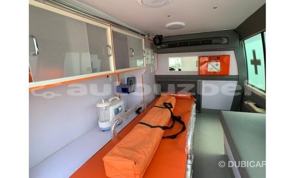 Buy Import Toyota Land Cruiser Beige Car in Import - Dubai in Andijon Buy Import Toyota Land Cruiser Beige Car in Import - Dubai in Andijon