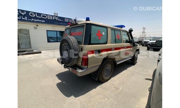 Buy Import Toyota Land Cruiser Beige Car in Import - Dubai in Andijon Buy Import Toyota Land Cruiser Beige Car in Import - Dubai in Andijon