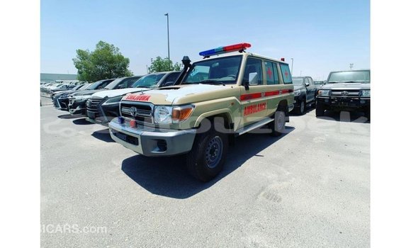 Buy Import Toyota Land Cruiser Beige Car in Import - Dubai in Andijon Buy Import Toyota Land Cruiser Beige Car in Import - Dubai in Andijon