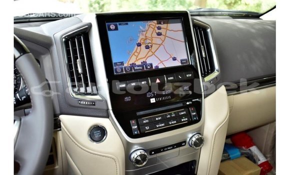 Buy Import Toyota Land Cruiser White Car in Import - Dubai in Andijon Buy Import Toyota Land Cruiser White Car in Import - Dubai in Andijon