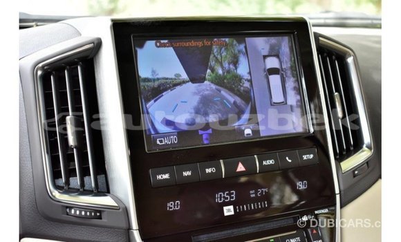 Buy Import Toyota Land Cruiser White Car in Import - Dubai in Andijon Buy Import Toyota Land Cruiser White Car in Import - Dubai in Andijon