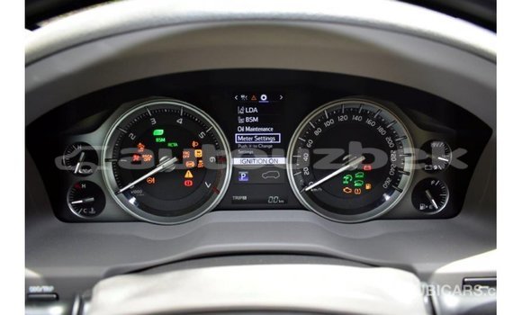 Buy Import Toyota Land Cruiser White Car in Import - Dubai in Andijon Buy Import Toyota Land Cruiser White Car in Import - Dubai in Andijon