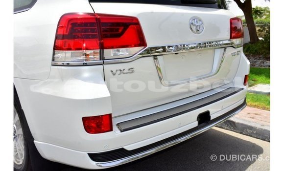 Buy Import Toyota Land Cruiser White Car in Import - Dubai in Andijon Buy Import Toyota Land Cruiser White Car in Import - Dubai in Andijon