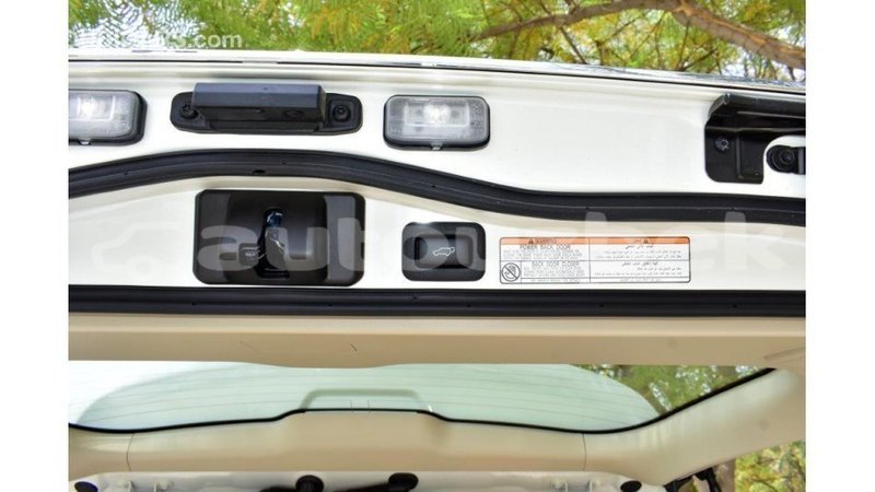 Big with watermark toyota land cruiser andijon import dubai 3255