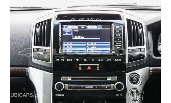 Buy Import Toyota Land Cruiser White Car in Import - Dubai in Andijon Buy Import Toyota Land Cruiser White Car in Import - Dubai in Andijon