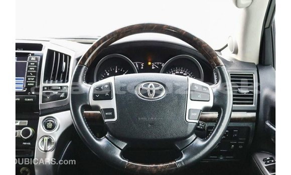 Buy Import Toyota Land Cruiser White Car in Import - Dubai in Andijon Buy Import Toyota Land Cruiser White Car in Import - Dubai in Andijon