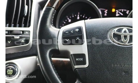 Buy Import Toyota Land Cruiser White Car in Import - Dubai in Andijon Buy Import Toyota Land Cruiser White Car in Import - Dubai in Andijon