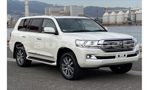 Buy Import Toyota Land Cruiser White Car in Import - Dubai in Andijon Buy Import Toyota Land Cruiser White Car in Import - Dubai in Andijon