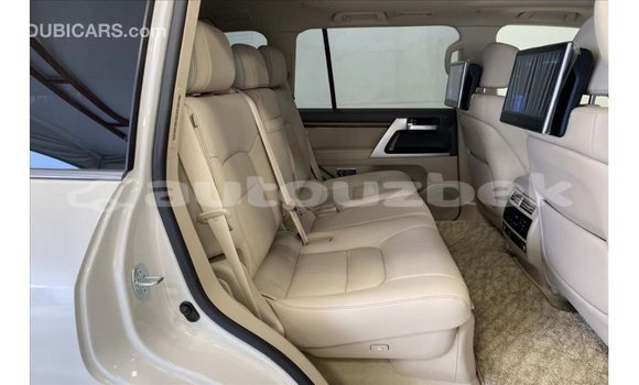 Buy Import Toyota Land Cruiser White Car in Import - Dubai in Andijon Buy Import Toyota Land Cruiser White Car in Import - Dubai in Andijon