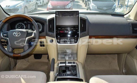Buy Import Toyota Land Cruiser White Car in Import - Dubai in Andijon Buy Import Toyota Land Cruiser White Car in Import - Dubai in Andijon