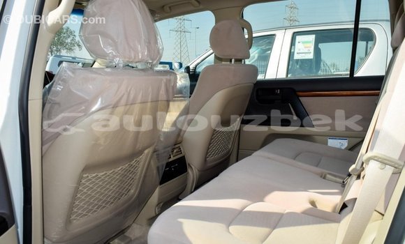 Buy Import Toyota Land Cruiser White Car in Import - Dubai in Andijon Buy Import Toyota Land Cruiser White Car in Import - Dubai in Andijon