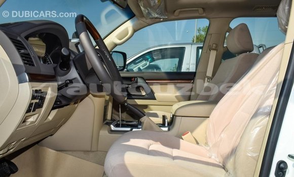 Buy Import Toyota Land Cruiser White Car in Import - Dubai in Andijon Buy Import Toyota Land Cruiser White Car in Import - Dubai in Andijon