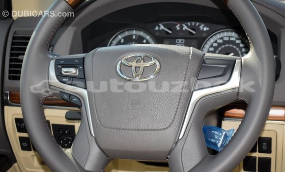 Buy Import Toyota Land Cruiser White Car in Import - Dubai in Andijon Buy Import Toyota Land Cruiser White Car in Import - Dubai in Andijon