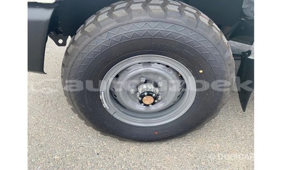 Buy Import Toyota Land Cruiser White Car in Import - Dubai in Andijon Buy Import Toyota Land Cruiser White Car in Import - Dubai in Andijon