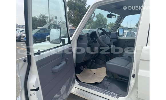 Buy Import Toyota Land Cruiser White Car in Import - Dubai in Andijon Buy Import Toyota Land Cruiser White Car in Import - Dubai in Andijon