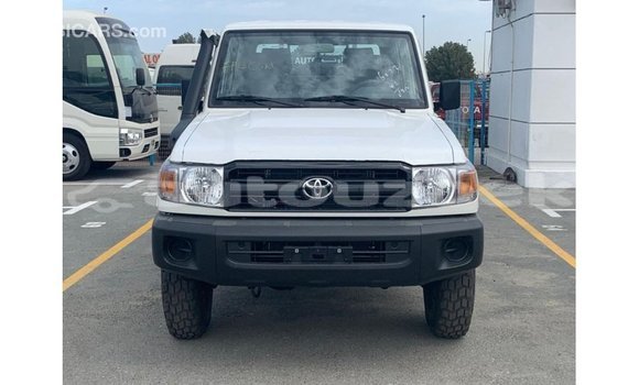 Buy Import Toyota Land Cruiser White Car in Import - Dubai in Andijon Buy Import Toyota Land Cruiser White Car in Import - Dubai in Andijon