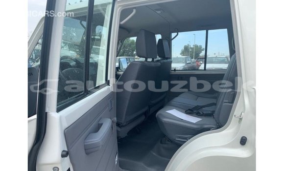 Buy Import Toyota Land Cruiser White Car in Import - Dubai in Andijon Buy Import Toyota Land Cruiser White Car in Import - Dubai in Andijon