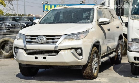 Buy Import Toyota Fortuner White Car in Import - Dubai in Andijon Buy Import Toyota Fortuner White Car in Import - Dubai in Andijon