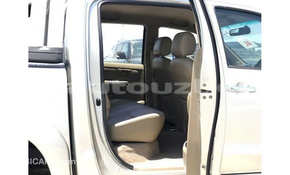 Buy Import Toyota Hilux Other Car in Import - Dubai in Andijon Buy Import Toyota Hilux Other Car in Import - Dubai in Andijon