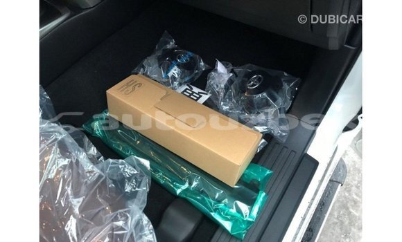 Buy Import Toyota 4Runner White Car in Import - Dubai in Andijon Buy Import Toyota 4Runner White Car in Import - Dubai in Andijon