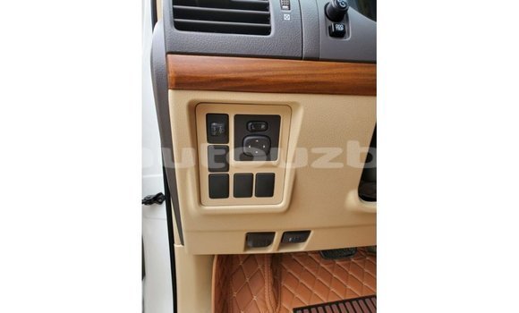 Buy Import Toyota Prado White Car in Import - Dubai in Andijon Buy Import Toyota Prado White Car in Import - Dubai in Andijon