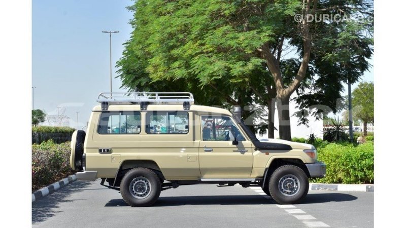 Big with watermark toyota land cruiser andijon import dubai 3310