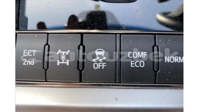 Big with watermark toyota land cruiser andijon import dubai 3312