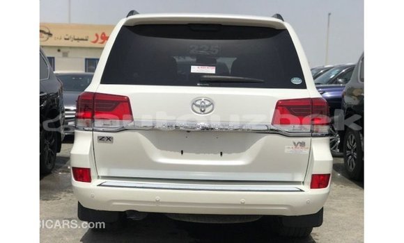 Buy Import Toyota Land Cruiser White Car in Import - Dubai in Andijon Buy Import Toyota Land Cruiser White Car in Import - Dubai in Andijon