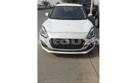 Buy Import Suzuki Swift White Car in Import - Dubai in Andijon
