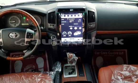 Buy Import Toyota Land Cruiser White Car in Import - Dubai in Andijon Buy Import Toyota Land Cruiser White Car in Import - Dubai in Andijon