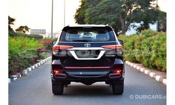 Buy Import Toyota Fortuner Black Car in Import - Dubai in Andijon Buy Import Toyota Fortuner Black Car in Import - Dubai in Andijon