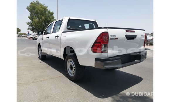 Buy Import Toyota Hilux White Car in Import - Dubai in Andijon Buy Import Toyota Hilux White Car in Import - Dubai in Andijon