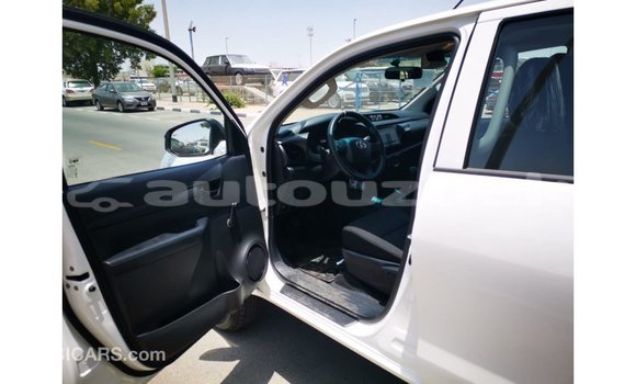 Buy Import Toyota Hilux White Car in Import - Dubai in Andijon Buy Import Toyota Hilux White Car in Import - Dubai in Andijon