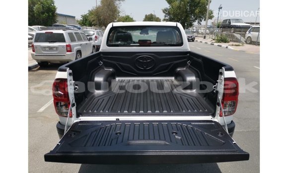 Buy Import Toyota Hilux White Car in Import - Dubai in Andijon Buy Import Toyota Hilux White Car in Import - Dubai in Andijon