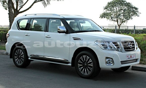 Buy Import Nissan Patrol White Car in Import - Dubai in Andijon