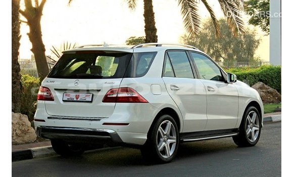 Buy Import Mercedes-Benz 190 White Car in Import - Dubai in Andijon Buy Import Mercedes-Benz 190 White Car in Import - Dubai in Andijon