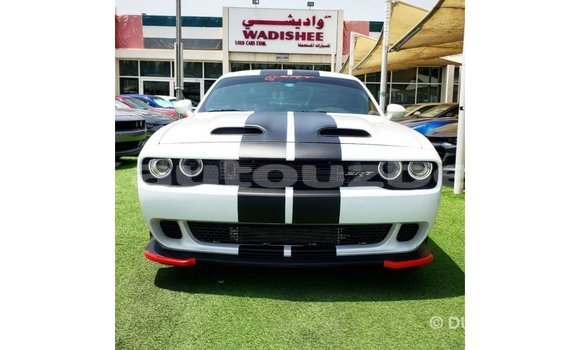 Buy Import Dodge Challenger White Car in Import - Dubai in Andijon Buy Import Dodge Challenger White Car in Import - Dubai in Andijon